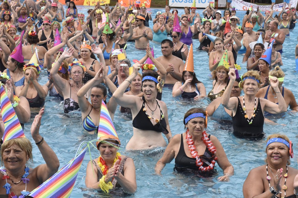 119169 | Clase de acuagym en el polideportivo Saladillo  - Franco Trovato Fuoco/ DIr Gral de Comunicación Social.