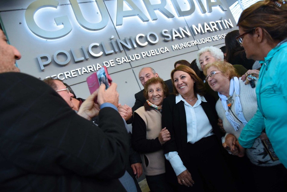 Inauguración policlínico SM