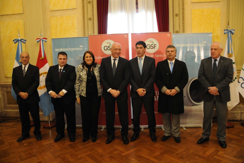 6383 | Presentación nuevos vuelos de Rosario a Iguazú y Córdoba - Dir. Gral. de Comunicación Social (Silvio Moriconi)