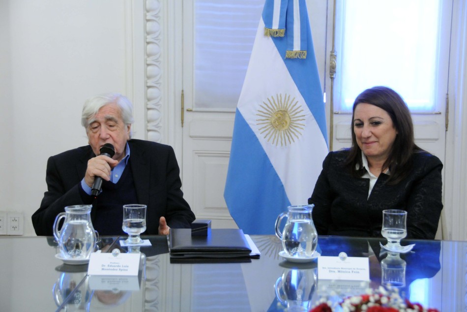 6698 | Acto de reconocimiento al antropólogo Menéndez Spina - Municipalidad de Rosario