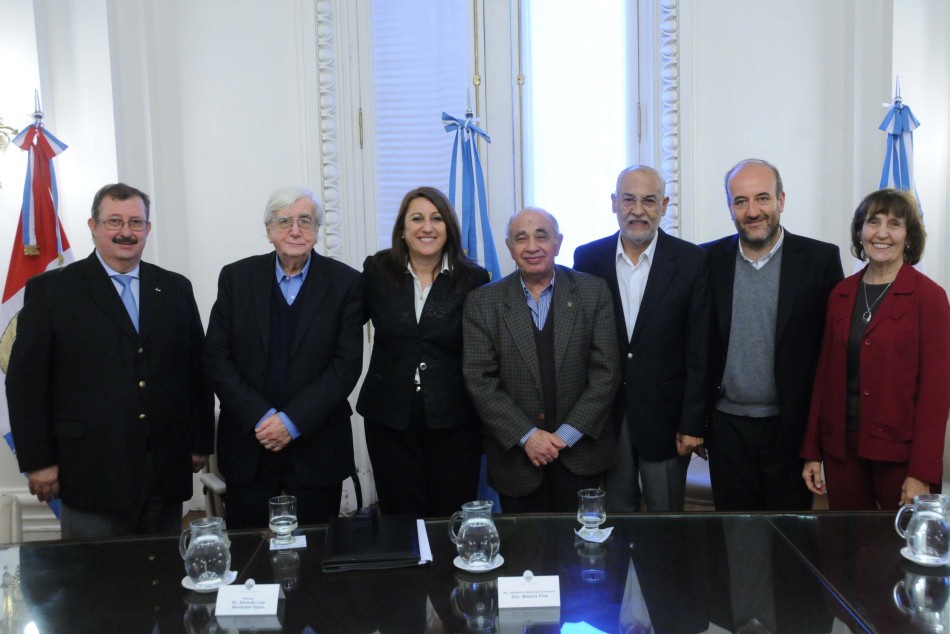 6699 | Acto de reconocimiento al antropólogo Menéndez Spina - Municipalidad de Rosario