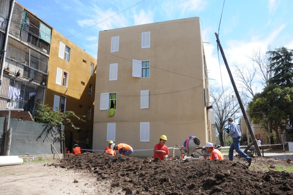 10894 | Avanzan los trabajos en el Fonavi Parque Field II - Dir. Gral. de Comunicación Social (Silvio Moriconi)