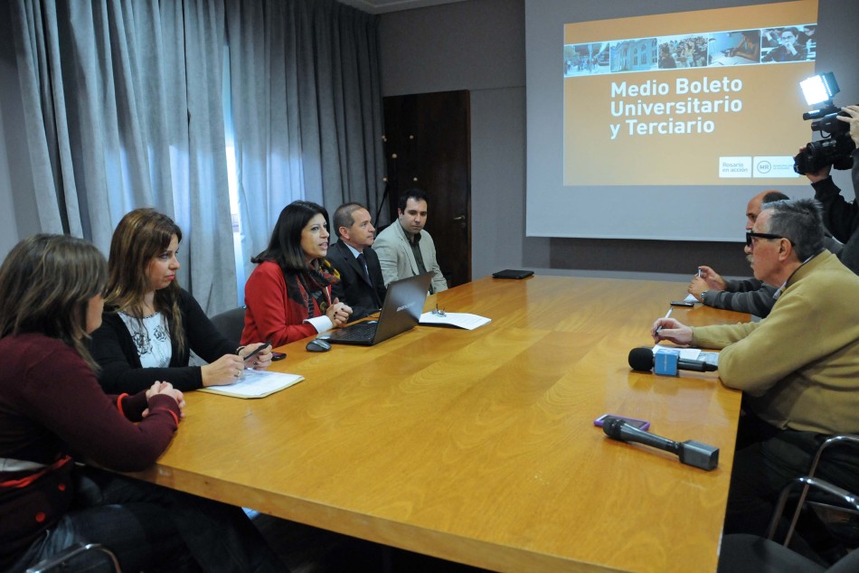 12326 | Anuncio preinscripcion medio boleto terciario y universitario - Dir. Gral. de Comunicación Social (Marcelo Beltrame)