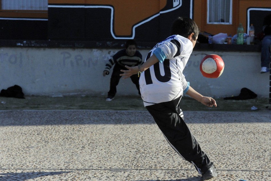 14027 | Se realiza en el distrito Noroeste el torneo interescolar 100x100 Fútbol - Municipalidad de Rosario (archivo Franco Trovato)