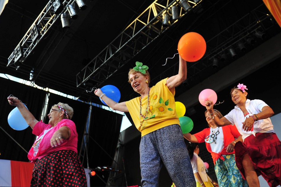 22044 | Cierre de año de las colonias de Adultos Mayores. - Franco Trovato Fuoco / Dir Gral Comunicación Social
