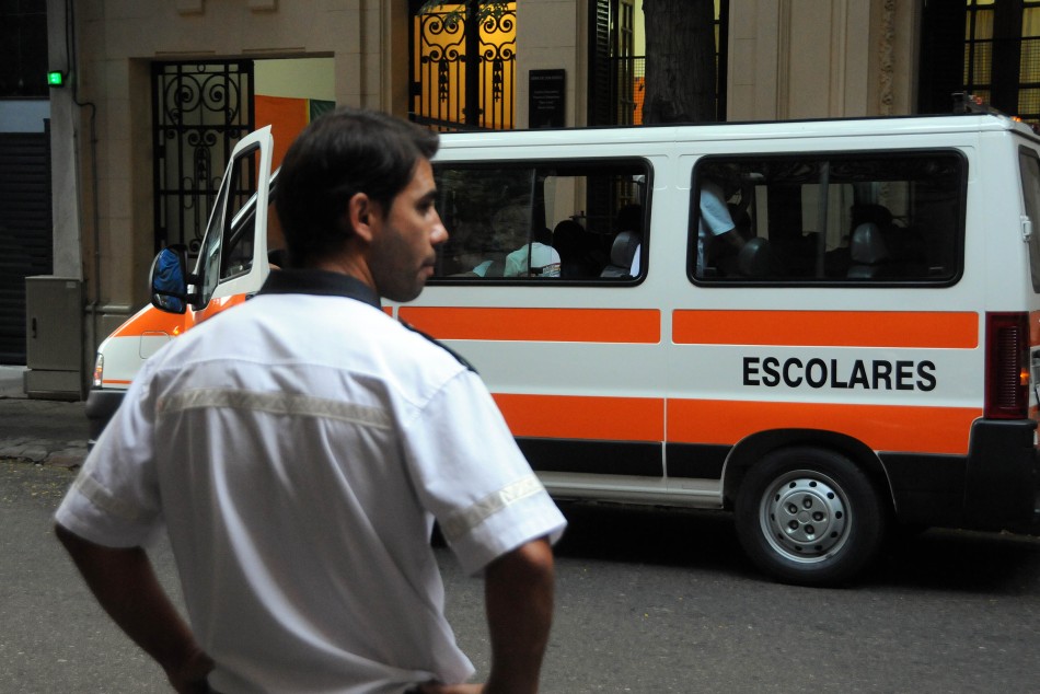 23432 | Control vehicular frente a escuelas.  - Franco Trovato Fuoco / Dir Gral Comunicación Social