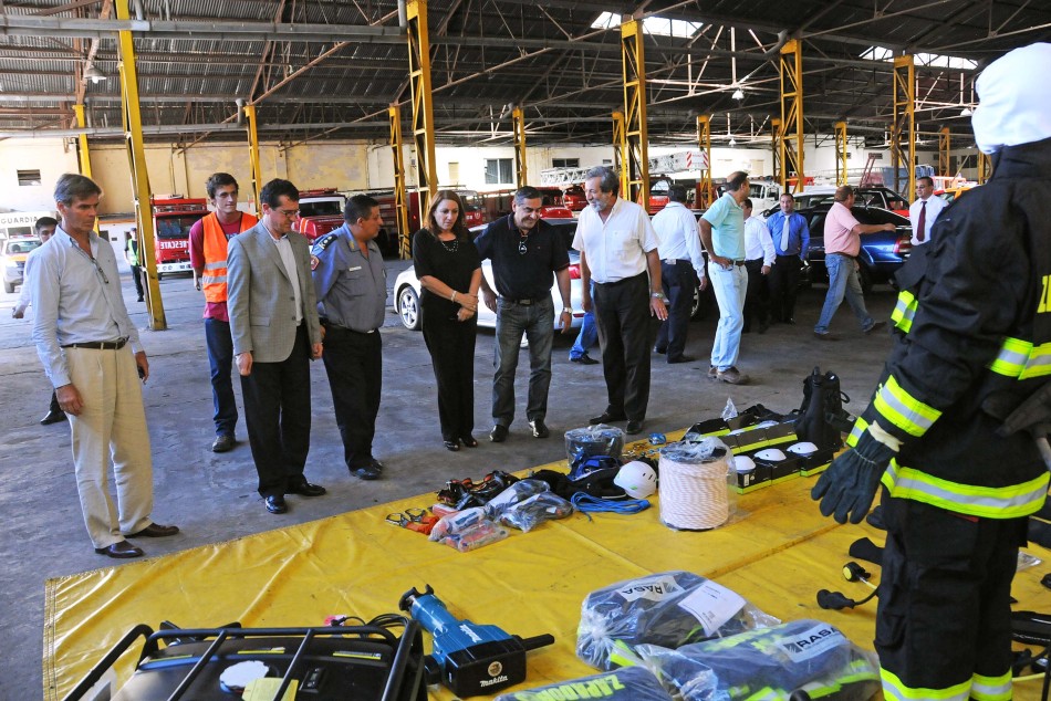 24104 | Fein Visita Bomberos Zapadores  - Dir. Gral. de Comunicación Social (Marcelo Beltrame)