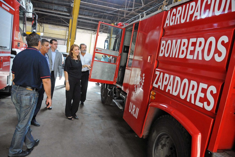24105 | Fein Visita Bomberos Zapadores  - Dir. Gral. de Comunicación Social (Marcelo Beltrame)