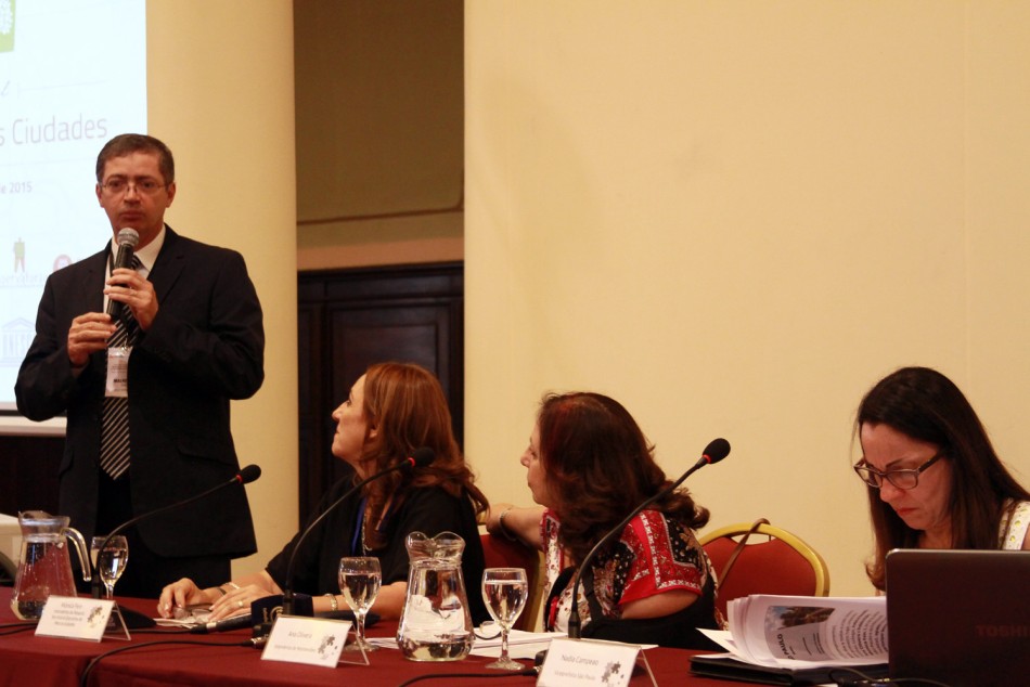 24698 | Délio Malheiros, vice prefeito de Belo Horizonte - Gentileza Intendencia de Montevideo