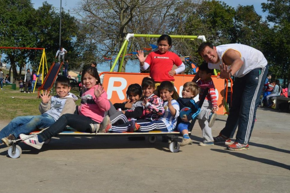 36574 | El Polideportivo Cristalería celebró el Mes del Niño - Centro Municipal Distrito Norte (Mariana Terrile)