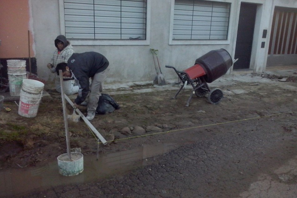 68346 | Por el programa Esfuerzo Compartido se repararon 2200 metros de veredas en el Sudoeste - Centro Municipal Distrito Sudoeste