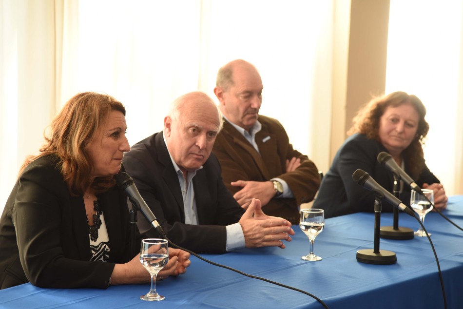 97678 | Firma de convenio llamado a licitación del Parque de la Cabecera - Dir. Gral. de Comunicación Social (Silvio Moriconi)