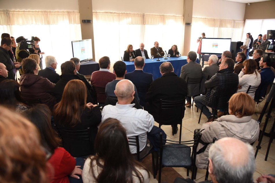 97679 | Firma de convenio llamado a licitación del Parque de la Cabecera - Dir. Gral. de Comunicación Social (Silvio Moriconi)