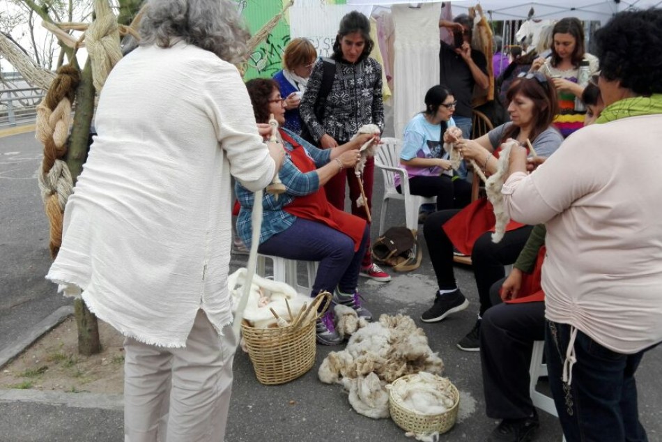 106237 | Pueblos Originarios - Contrafestejo 12 Octubre - Gentileza