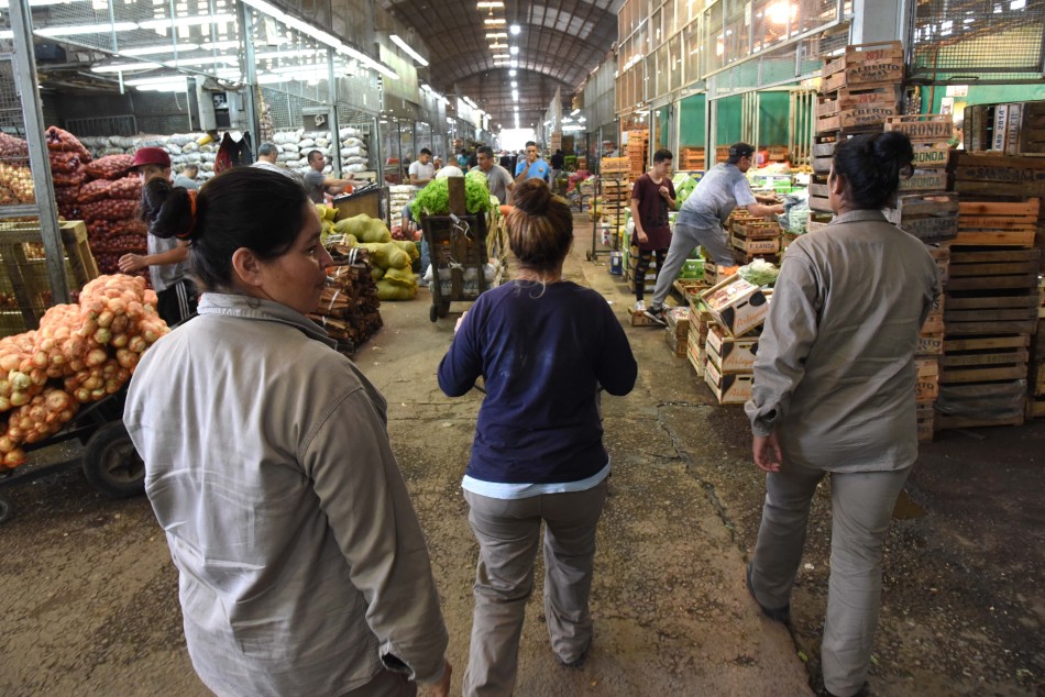 110282 | Recuperadores en el Mercado de Productores  - Dir. Gral. de Comunicación Social (Silvio Moriconi)