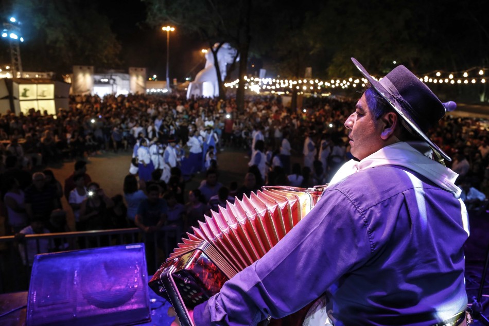 111982 | Colectividades finalizó su edición más convocante: más de 1.200.000 la disfrutaron - Guillermo Turin Bootello