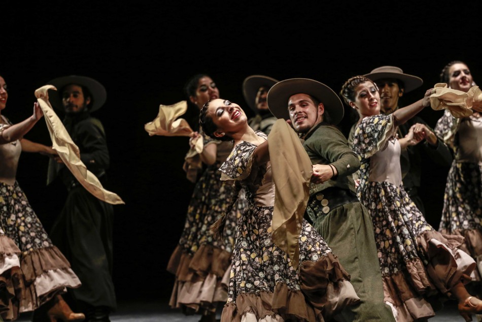 130031 | Se seleccionaron los grupos que participarán del Festival Tanta Danza - Sec.de Cultura y Educación (Guillermo Turin Bootello)