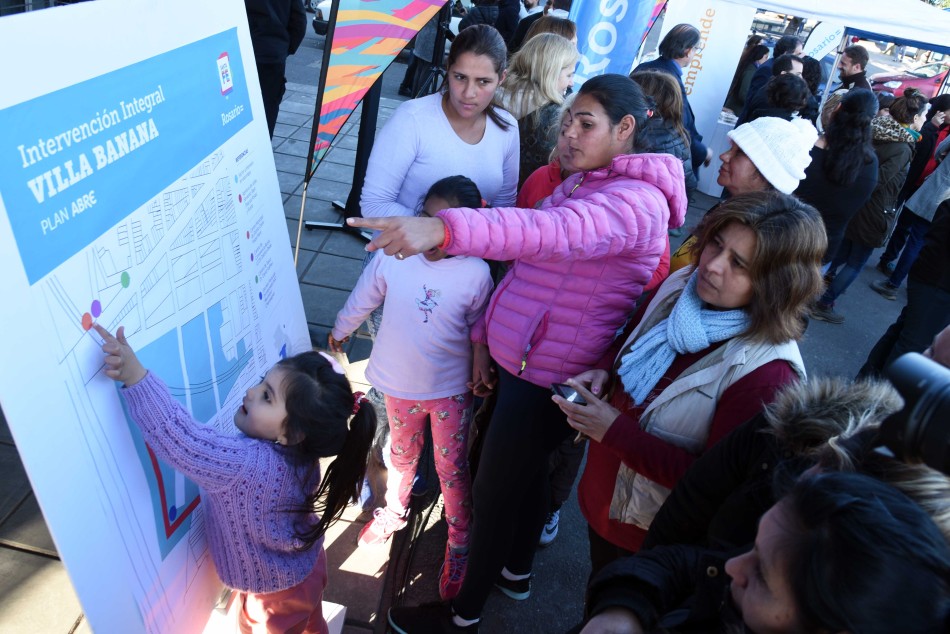 147729 | Anuncio Apertura Calles Villa Banana. Archivo - Subsecretaría de Comunicación Social (Marcelo Beltrame)