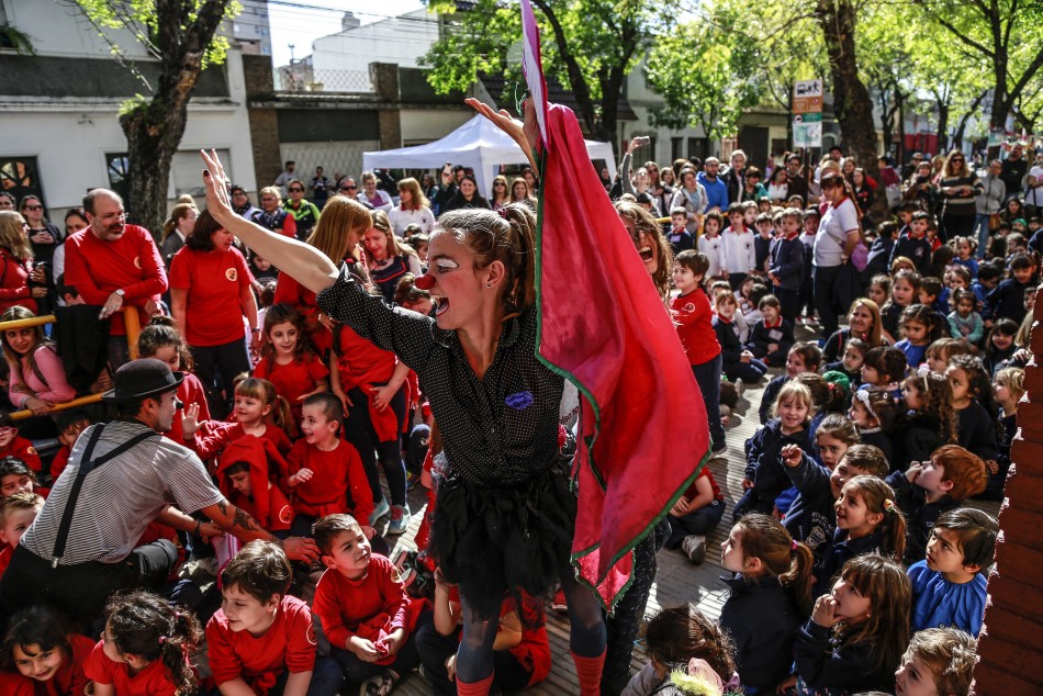 162429 | Día del Juego y la Convivencia en La Paz al 1300 - Sec. de Cultura y Educación (Guillermo Turin Bootello)