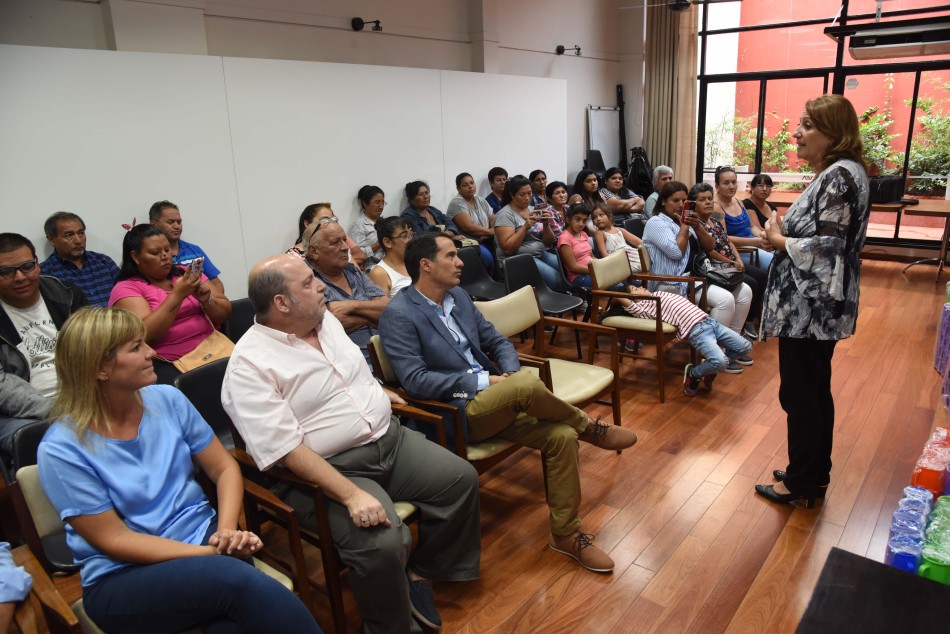 188737 | Donación de cocinas a comedores de la ciudad  - Subsecretaría de Comunicación Social (Silvio Moriconi)