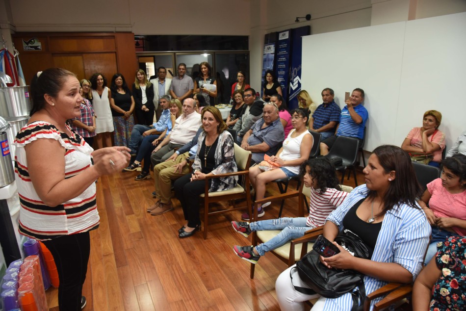 188738 | Donación de cocinas a comedores de la ciudad  - Subsecretaría de Comunicación Social (Silvio Moriconi)