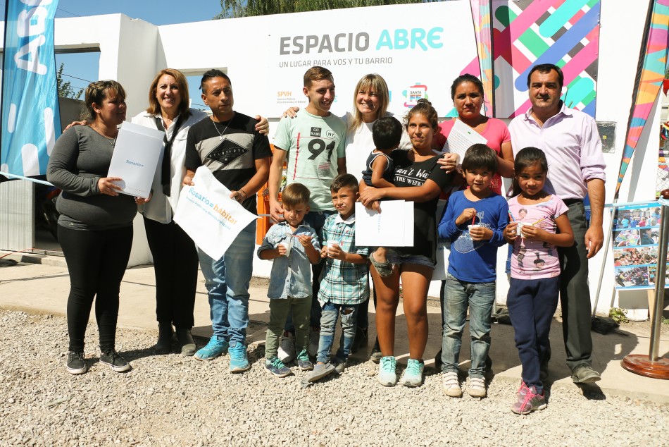 194470 | Municipio y Provincia inauguraron un nuevo espacio Abre en Cullen y Sorrento  - Prensa Secretaría del Hábitat de Santa Fe