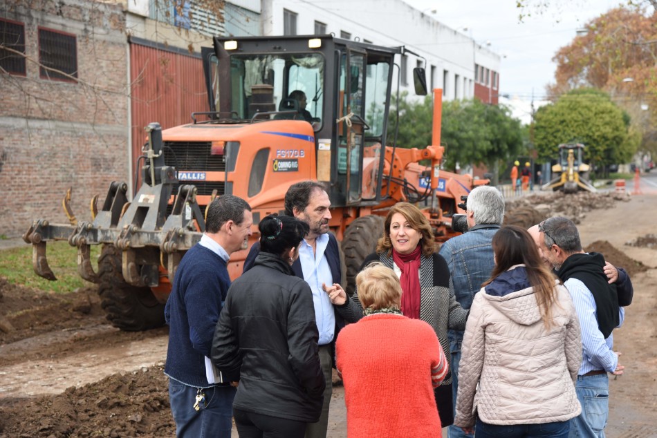 208430 | Recorrida por obras de Pavimento en Ludueña - Subsecretaría de Comunicación Social (Silvio Moriconi)