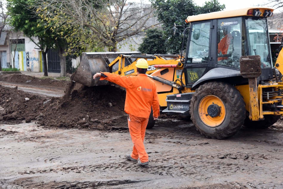208436 | Recorrida por obras de Pavimento en Ludueña - Subsecretaría de Comunicación Social (Silvio Moriconi)