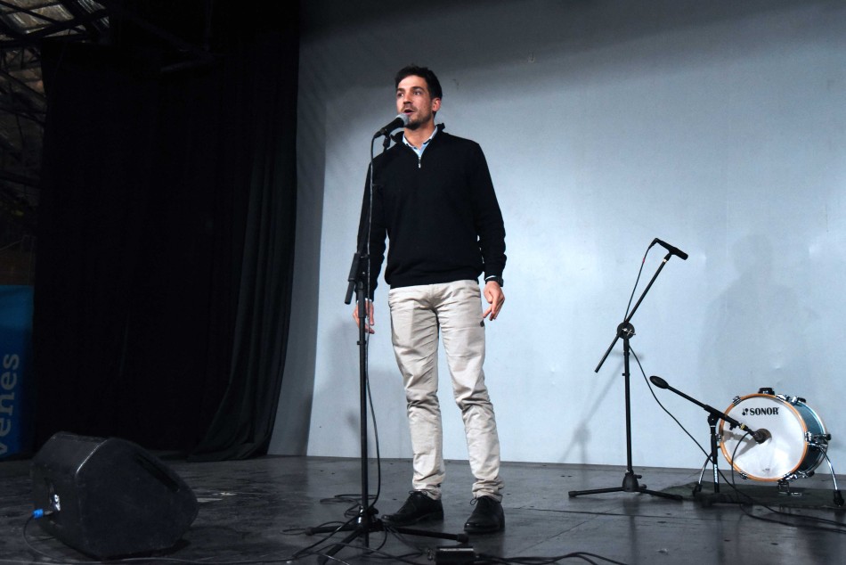 220843 | Entrega de Certificados Capacitacion en Oficios  - Subsecretaría de Comunicación Social (Marcelo Beltrame)