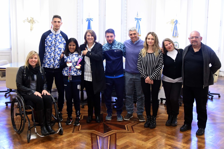 223070 | La intendenta recibió a deportistas paralímpicos tras su destacada participación en Lima - Subsecretaría de Comunicación Social (Silvio Moriconi)