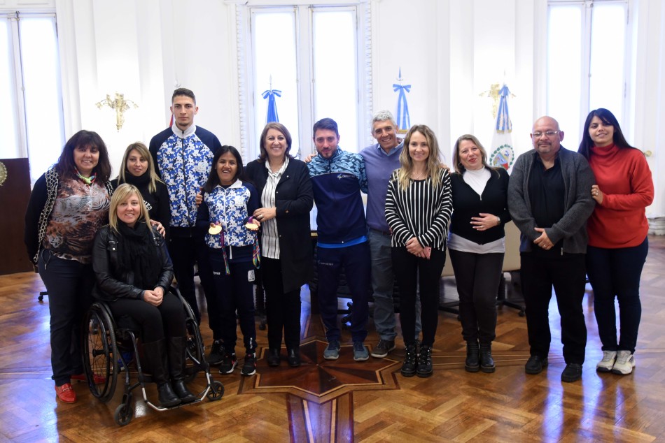 223071 | La intendenta recibió a deportistas paralímpicos tras su destacada participación en Lima - Subsecretaría de Comunicación Social (Silvio Moriconi)