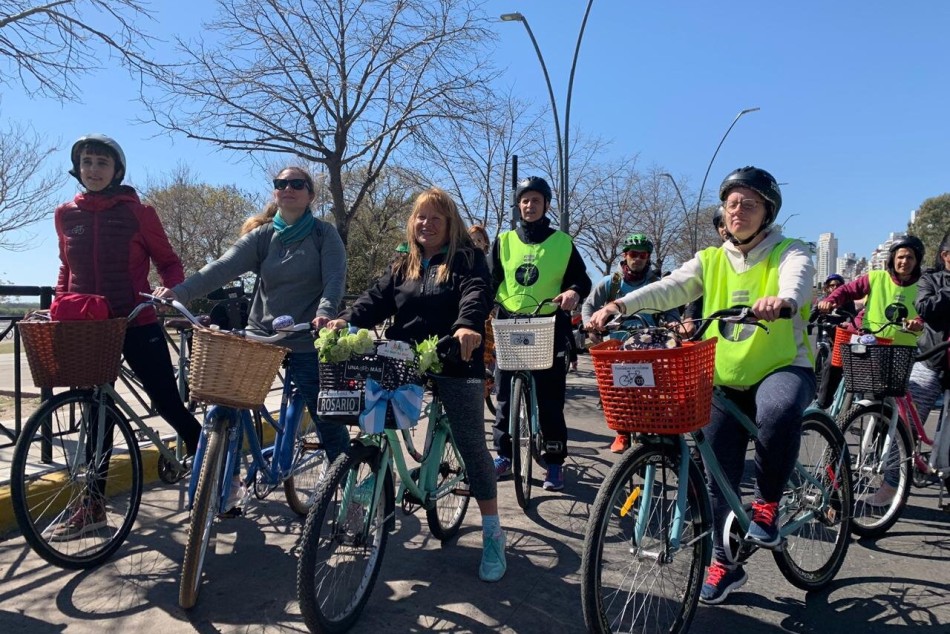 225393 |  - Candela Carnavale