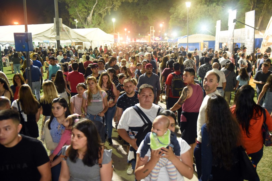 233642 | Colectividades finalizó exitosamente su edición 35ª -