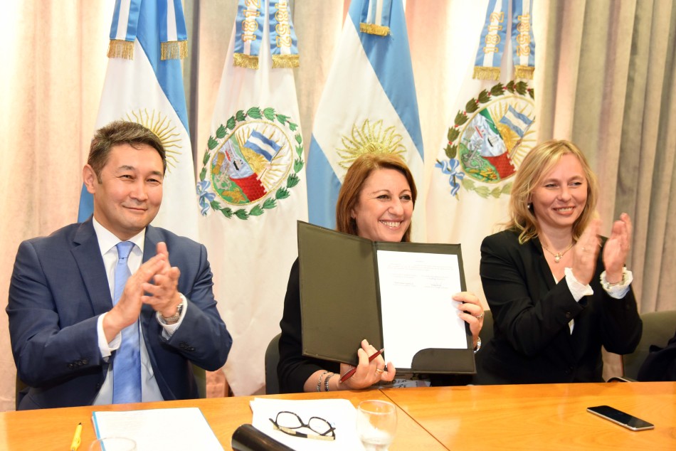 234808 | Firma hermanamiento con Almaty (Kazajistán) - Subsecretaría de Comunicación Social (Silvio Moriconi)
