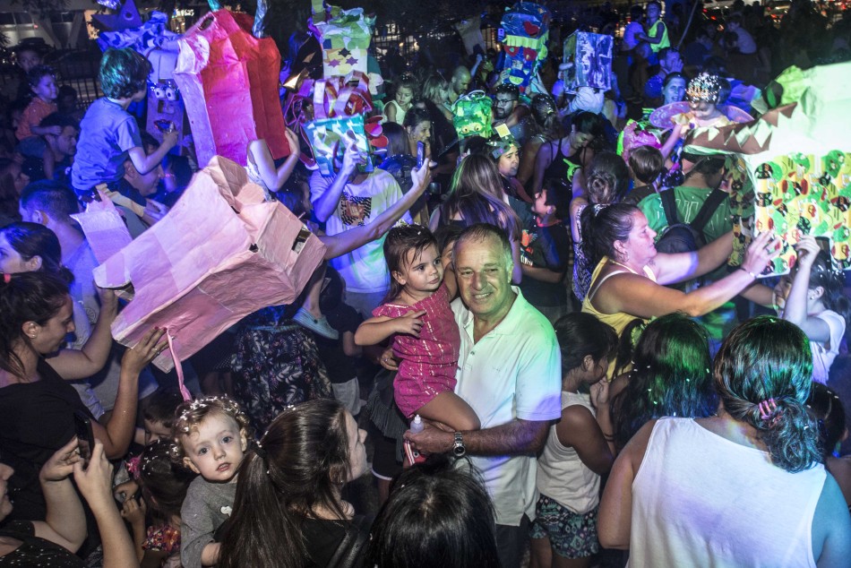 249464 | Baile de cabezudos en Ciudad de los Niños - Sec. de Cultura y Educación (Guillermo Turin Bootello)
