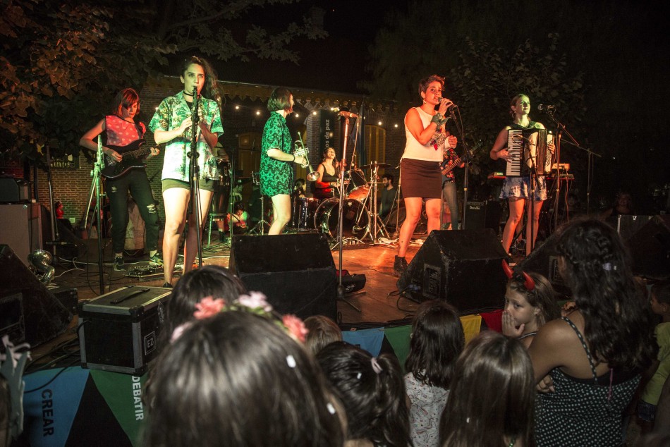 249466 | Baile de cabezudos en Ciudad de los Niños - Sec. de Cultura y Educación (Guillermo Turin Bootello)