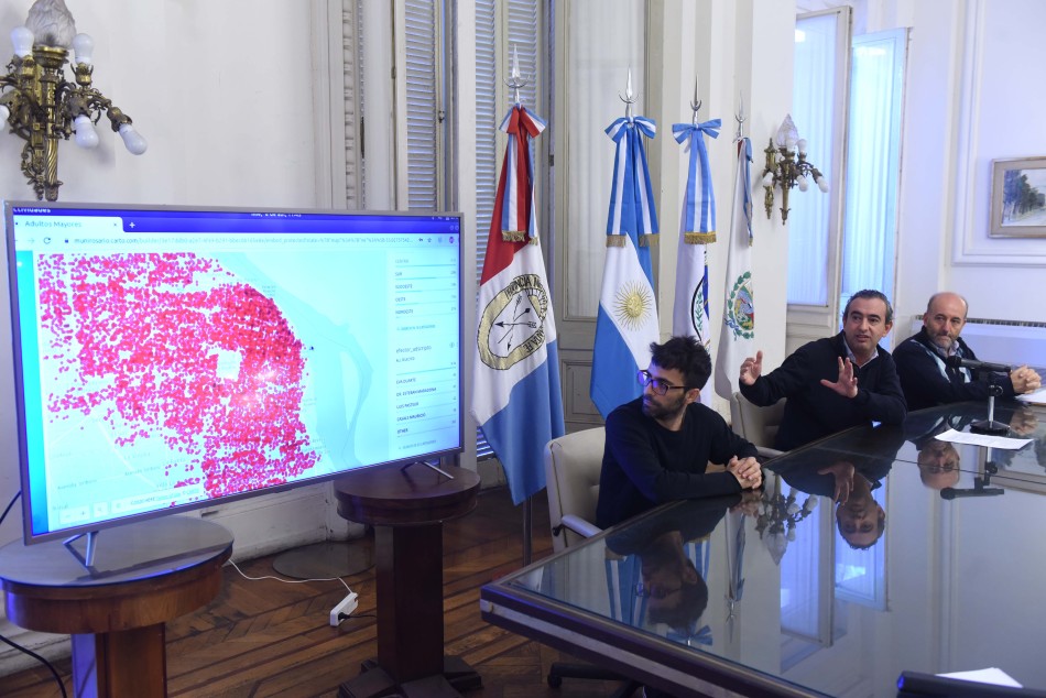 254930 |  Presentación Rosario Cuida a los Grandes (archivo) - Subsecretaría de Comunicación Social (Silvio Moriconi)