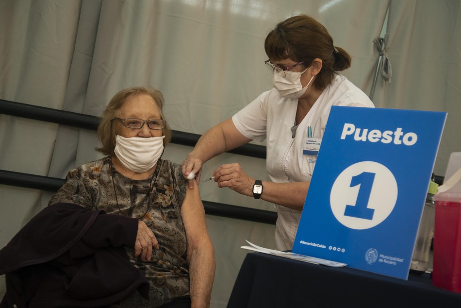 303118 | Coronavirus: Vacunación CC Lumiere - Sec. de Salud Pública (Guillermo Fernández)