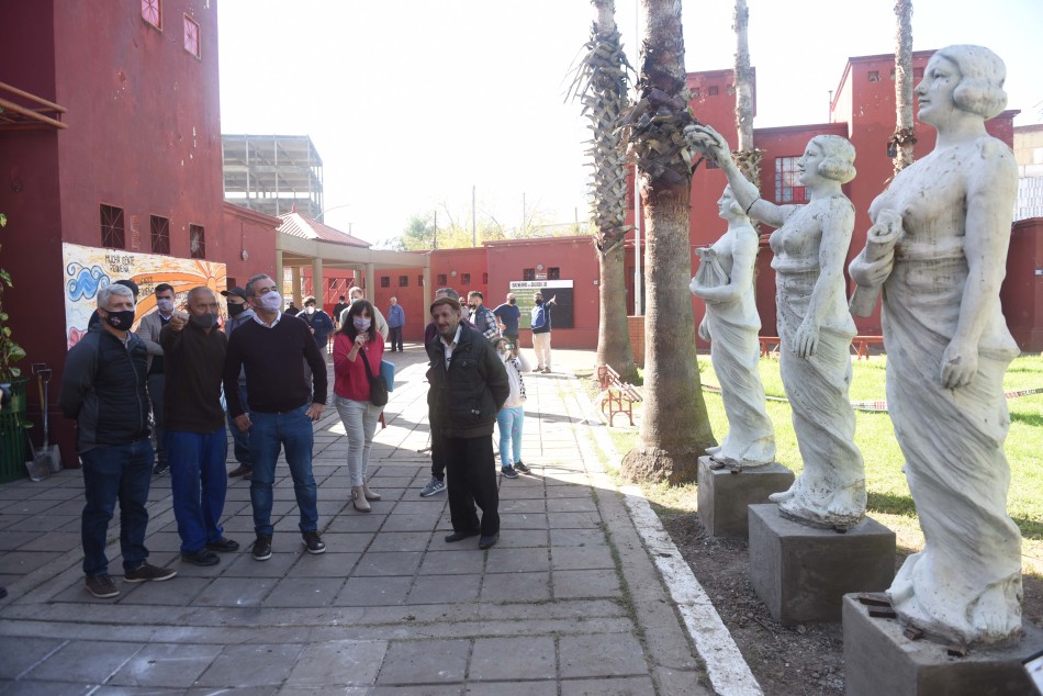 306415 | Traslado definitivo de esculturas Bº Saladillo - Subsecretaría de Comunicación Social (Silvio Moriconi)