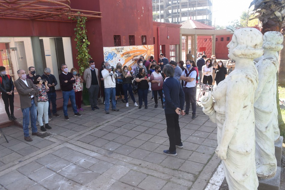 306420 | Traslado definitivo de esculturas Bº Saladillo - Subsecretaría de Comunicación Social (Silvio Moriconi)