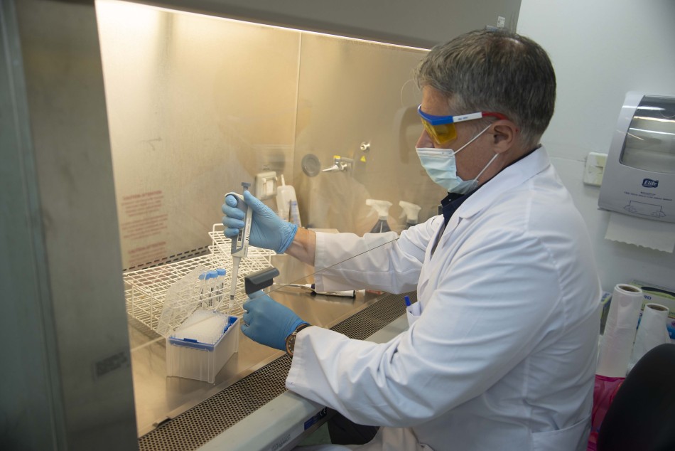 315226 | Coronavirus. Laboratorio Cemar - Sec. de Salud Pública (Guillermo Fernández)