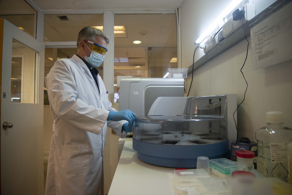 315228 | Coronavirus. Laboratorio Cemar - Sec. de Salud Pública (Guillermo Fernández)