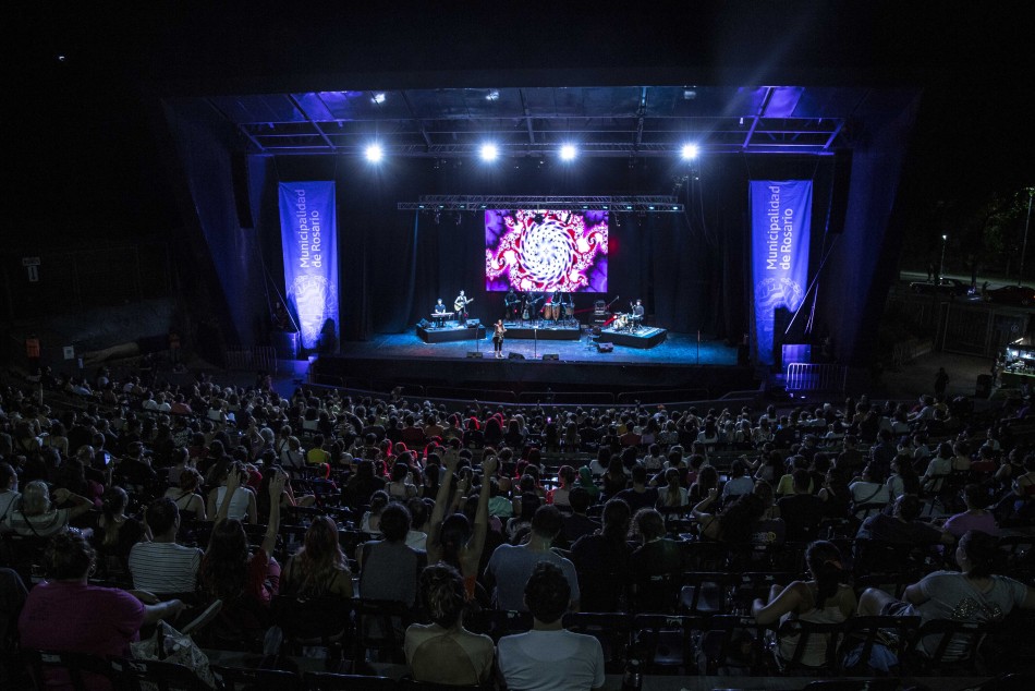 348727 | Vuelve Agitadoras en el Anfi - Sec. de Cultura y Educación (Guillermo Turin Bootello - archivo)
