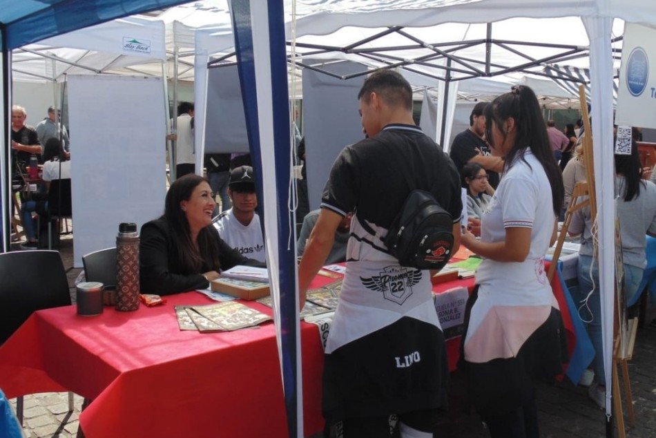 385786 | Expo Educativa en el CMD Sur -