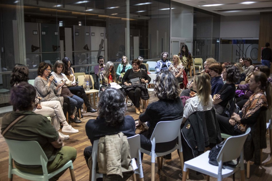 388111 | Se viene el 32° Festival de Poesía de Rosario - Sec. de Cultura y Educación (Guillermo Turin Bootello)