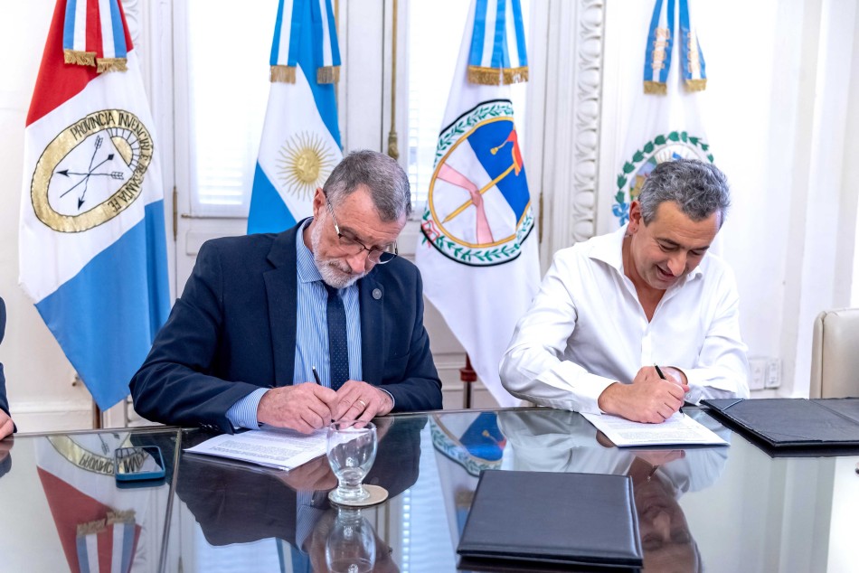 389497 | Firma convenio Ministerio de Seguridad - Subsecretaría de Comunicación Social (Marcelo Beltrame)