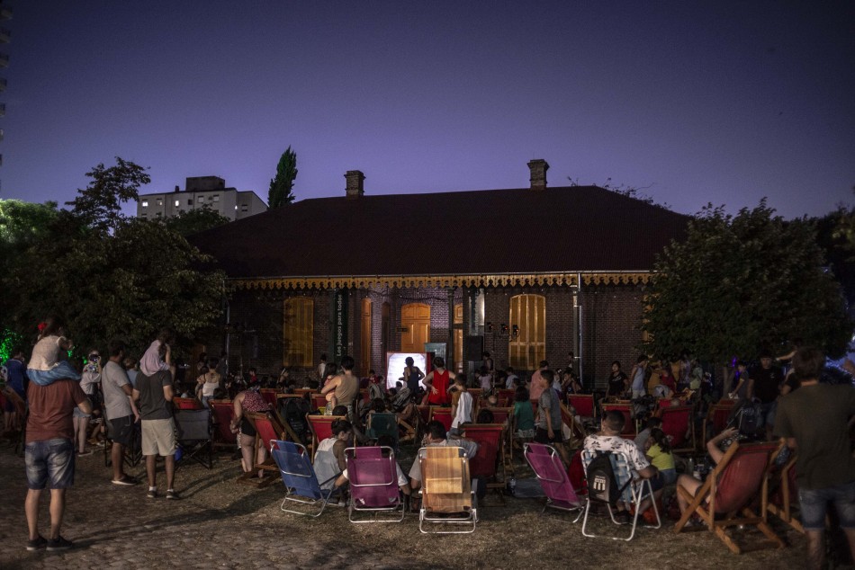 401756 | Nochecitas en Embarcaderos - Sec. de Cultura y Educación (Guillermo Turin Bootello)