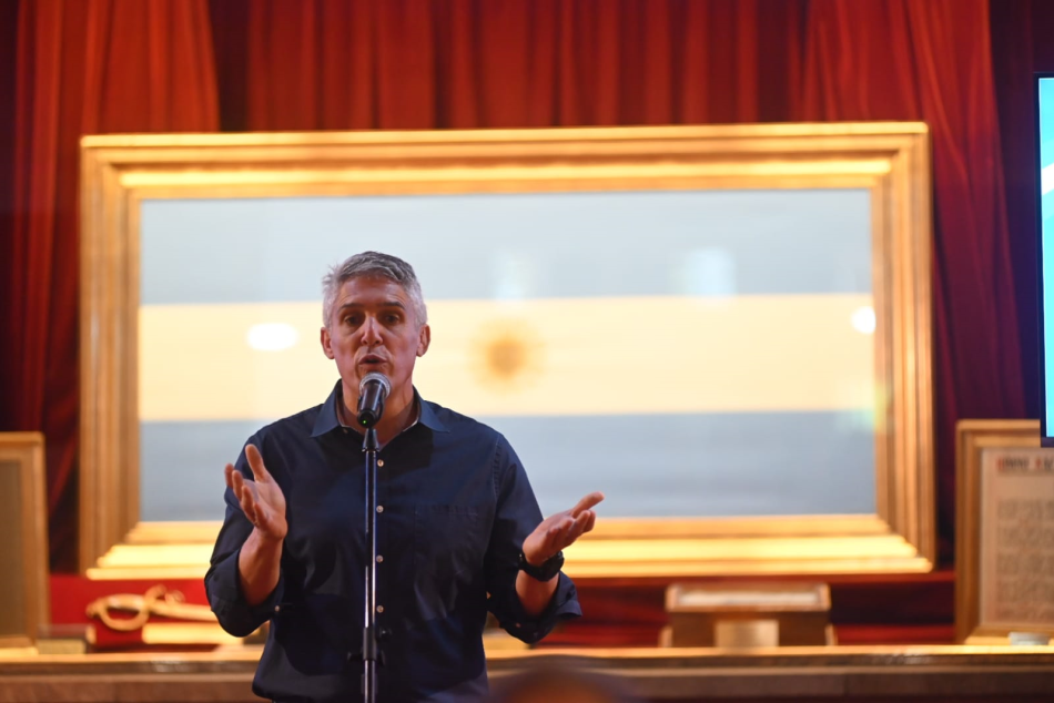 412735 | Adrián Ghiglione valoró la iniciativa en la Sala de las Banderas- - Guillermo Buelga