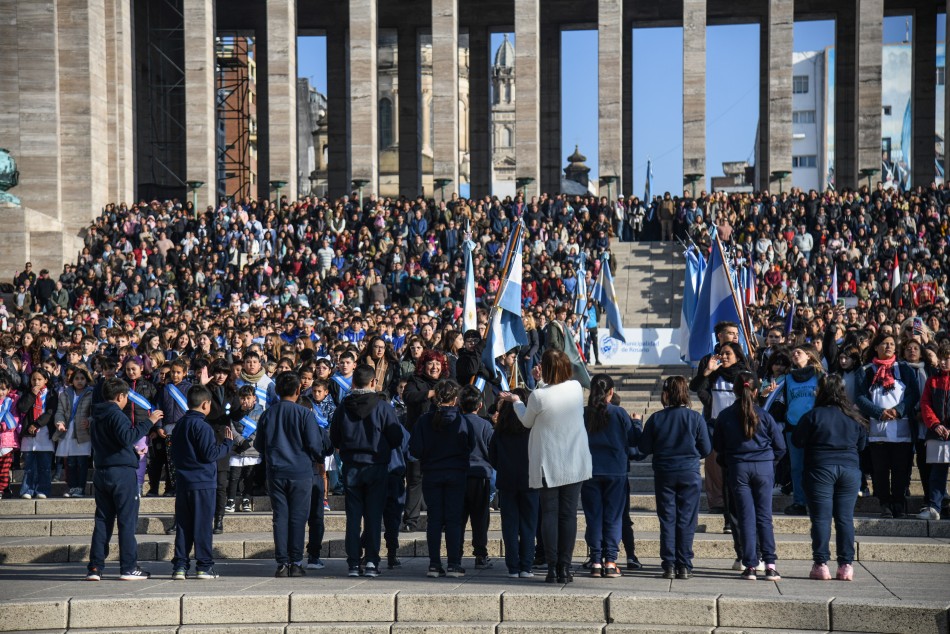 428194 | Acto 20 de Junio y Promesa a la Bandera - Subsecretaría de Comunicación Social (Jonatan Bustos)