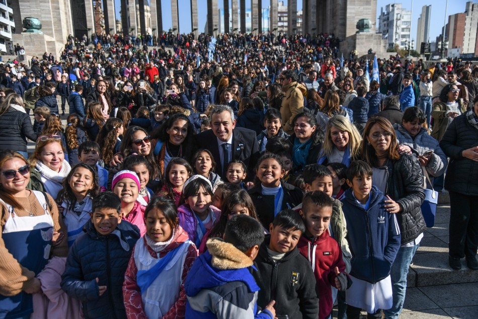 428204 | Acto 20 de Junio y Promesa a la Bandera - Subsecretaría de Comunicación Social (Jonatan Bustos)